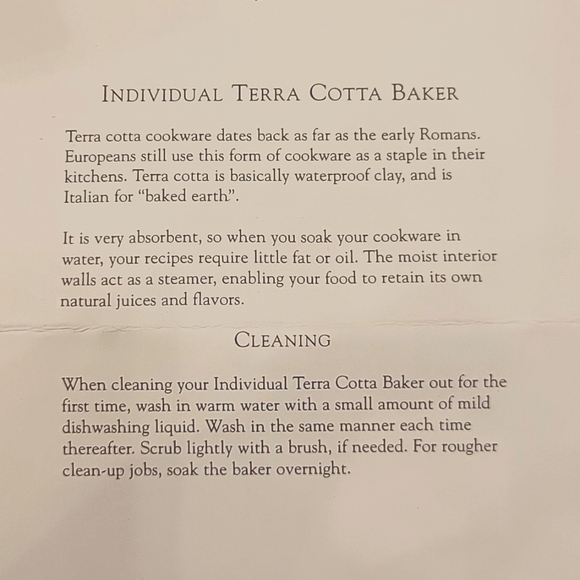 House of Lloyd individual Terra Cotta Baker 5 in. x 2.5in. bowl with lid. New - Picture 6 of 13